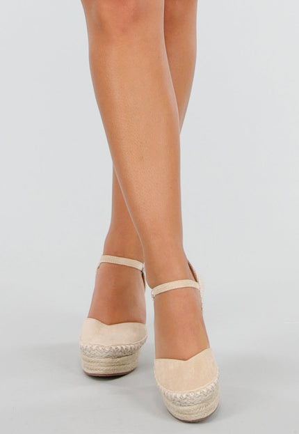 OP=OP.22.NL Beige Sleehakken met Dichte Neus