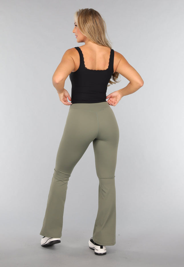 OP=OP.22.NL Zwarte Croptop met Uitneembare Pads