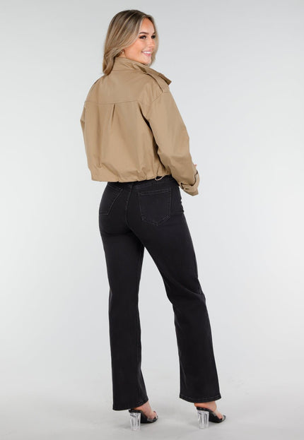 OP=OP.23.NL Beige Cropped Jas met Zakdetails