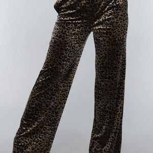 OP=OP.25.NL Velvet Wide Leg Broek met Panterprint