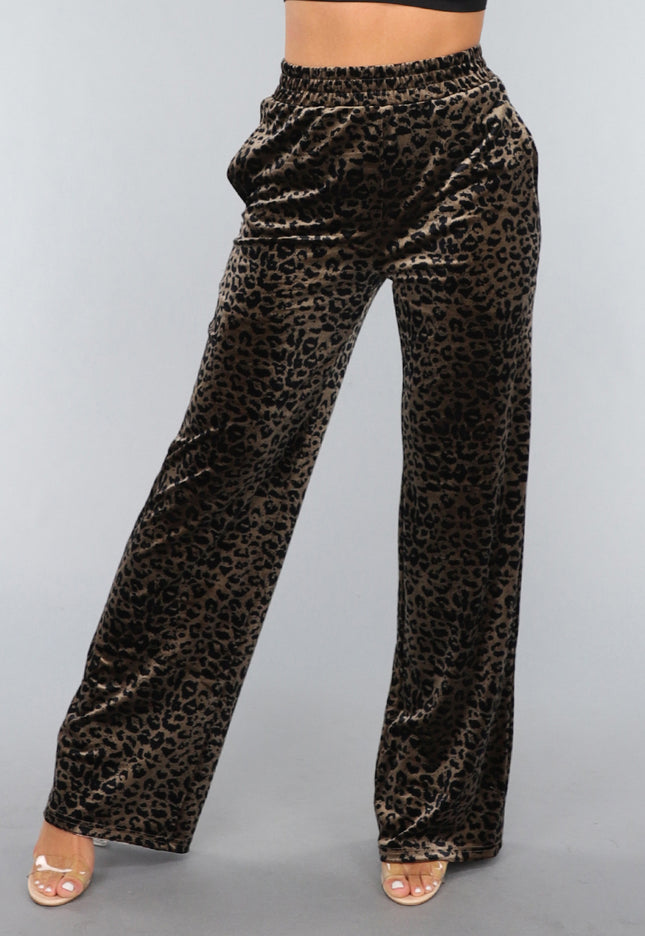 OP=OP.25.NL Velvet Wide Leg Broek met Panterprint