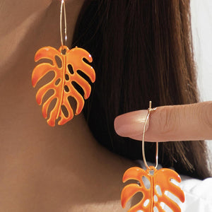 OP=OP.26.NL Oorbellen met Oranje Blad Hanger