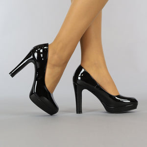 OP=OP.27.NL Zwarte Lak Pumps met Plateau
