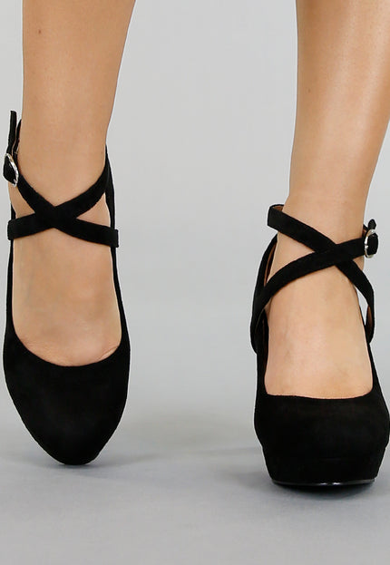 OP=OP.27.NL Zwarte Suède-Look Pumps met Enkelbandje