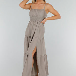 OP=OP.28.NL Grijze Maxi Jurk met Split en Spaghettibandjes