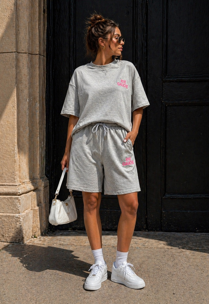 OP=OP.30.NL Grijze Two Piece Set met Shorts