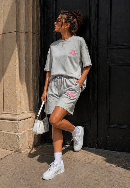 OP=OP.30.NL Grijze Two Piece Set met Shorts