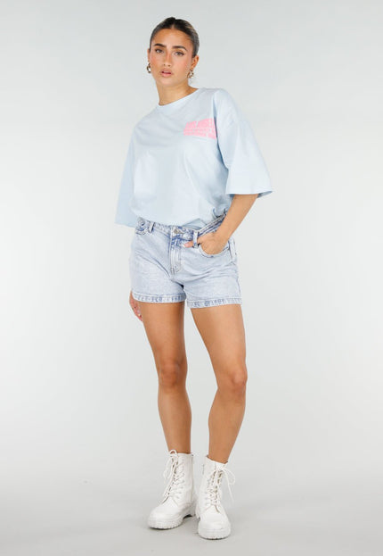 OP=OP.30.NL Lichtblauw T-shirt met Roze Print