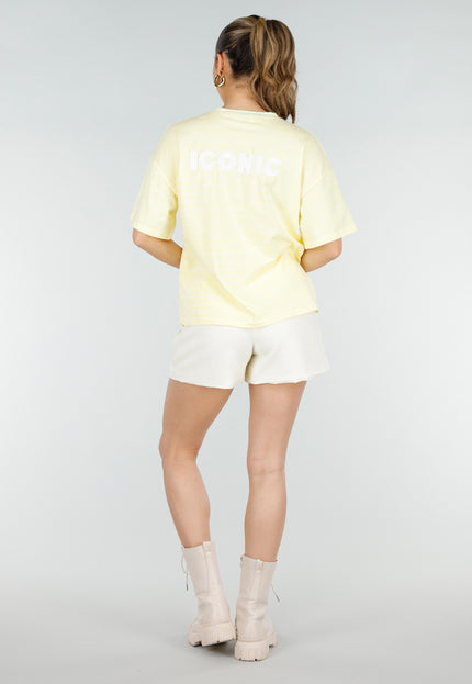 OP=OP.30.NL Lichtgeel Gestreept T-shirt met Opdruk