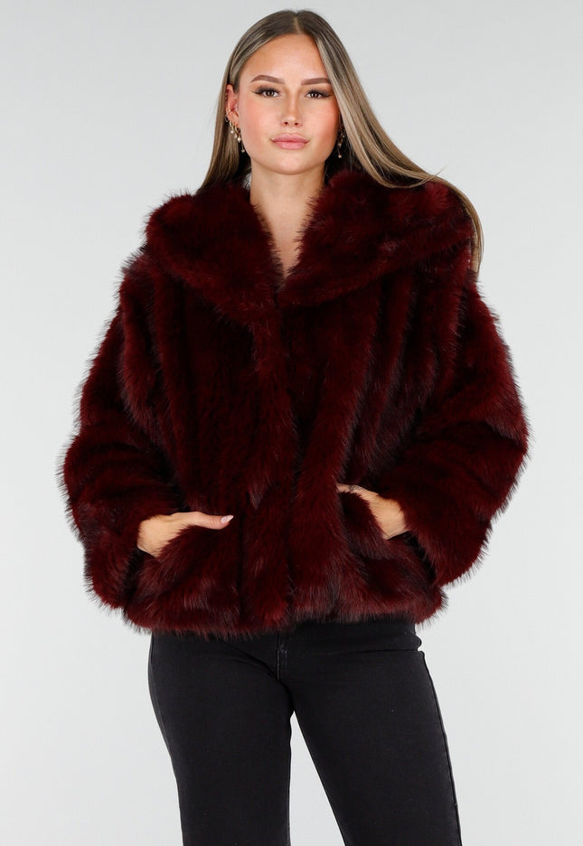 OP=OP.36.NL Faux Fur Jas Bordeaux Kort
