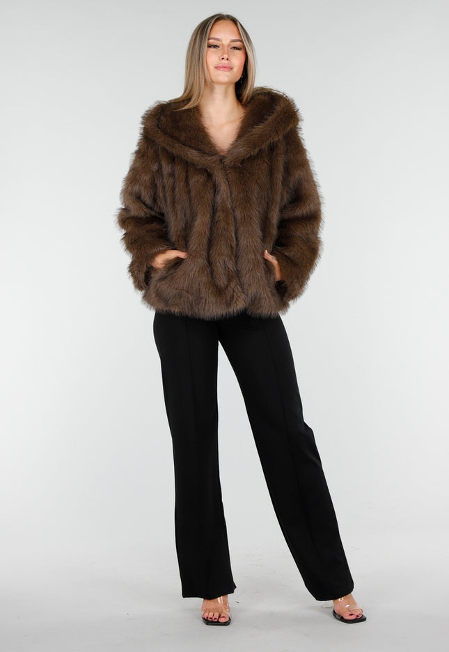 OP=OP.36.NL Faux Fur Jas Bruin Kort