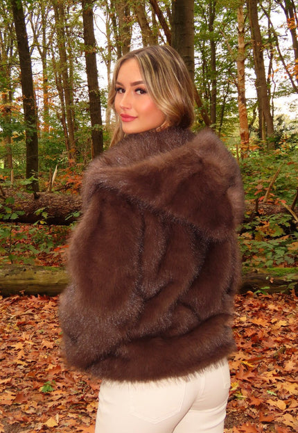 OP=OP.36.NL Faux Fur Jas Bruin Kort