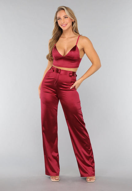 OP=OP.AV.12 Burgundy Pantalon van Stretch Satijn in Model