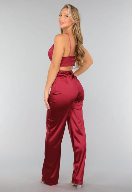 OP=OP.38.R Burgundy Triangel Top met Satin Look