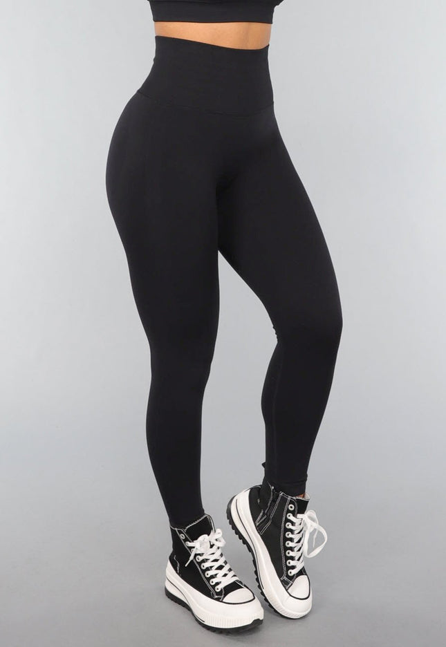 OP=OP.39.NL Zwarte Sportlegging met Scrunch