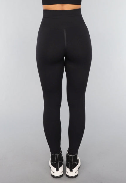 OP=OP.39.NL Zwarte Sportlegging met Scrunch