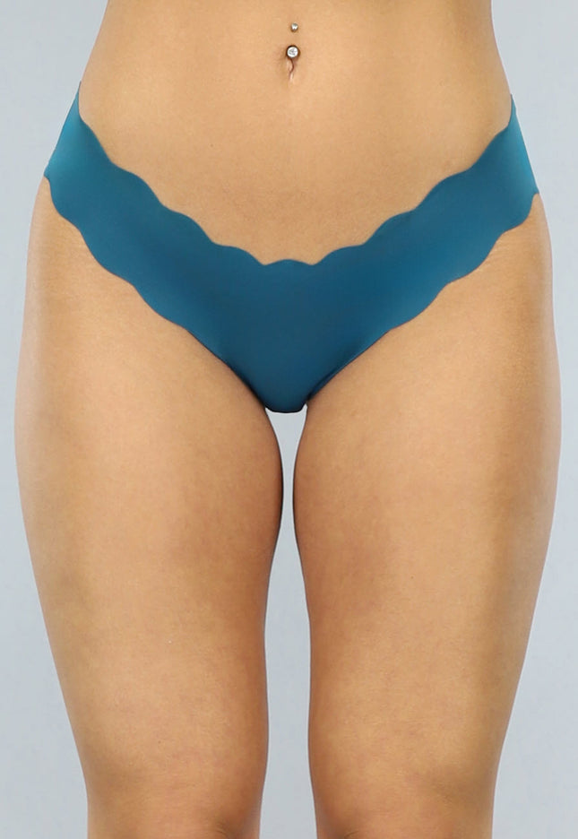 OP=OP! Naadloze Petrol Slip met Geschulpte Randen