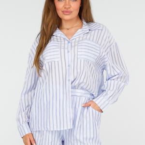 OP=OP.AV.05 Lichtblauwe Gestreepte Set met Blouse en Short