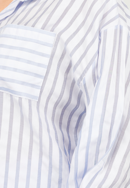 OP=OP.AV.05 Lichtblauwe Gestreepte Set met Blouse en Short