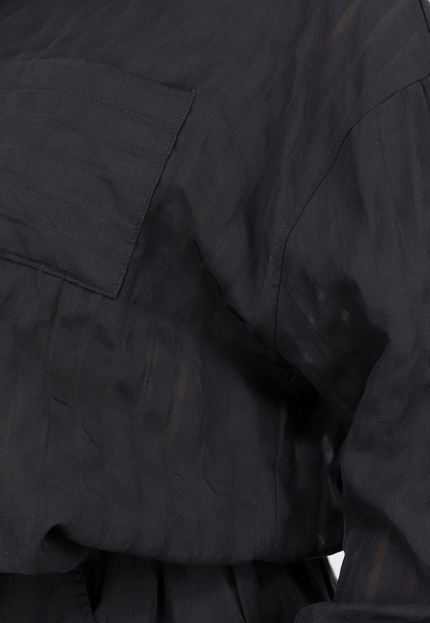 OP=OP.AV.05 Zwarte Set van Short en Blouse met Streepjes