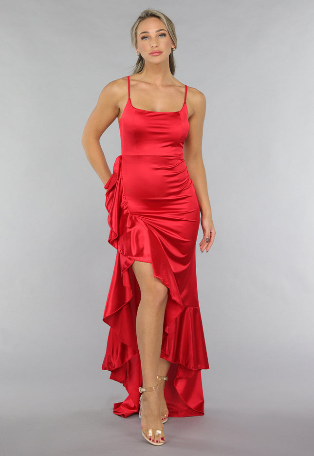 OP=OP.AV.07 Lange Satijnen Rode Ruffle Jurk