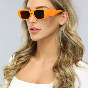 ORANJE-F Oranje Zonnebril met Breed Montuur
