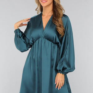 OP=OP.AV.12 Petrol Satin Jurk met Lange Mouwen