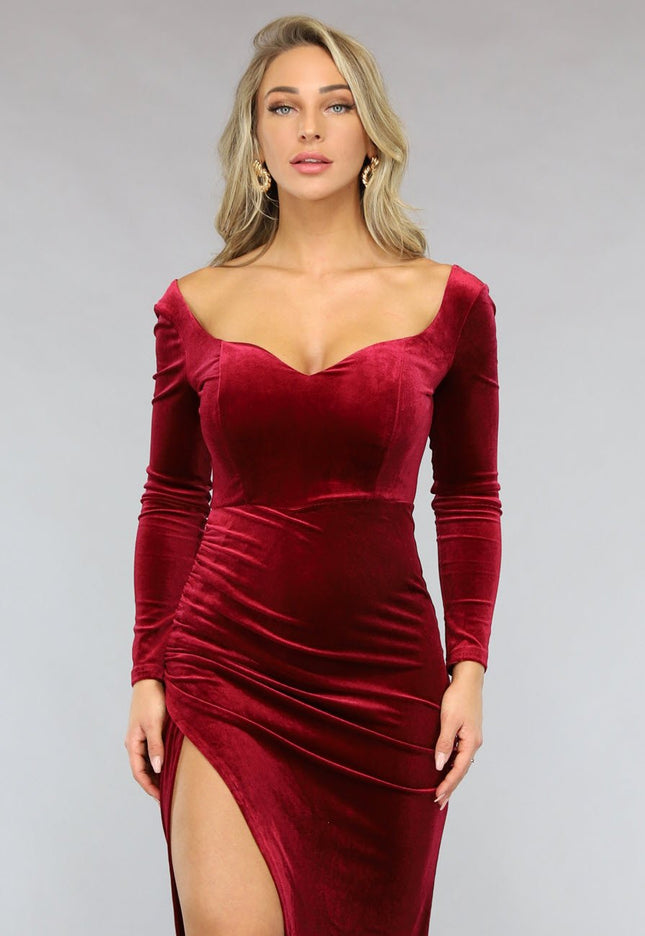 Rode Velours Galajurk met Hoge Split