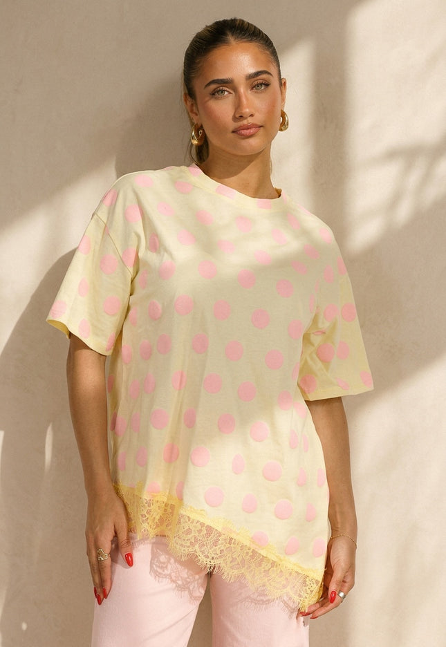 SALE30 Butter Yellow T-Shirt met Roze Stippen