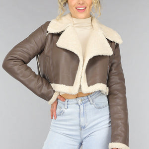 SALE30 Cropped Taupe Lederlook Teddy Jasje
