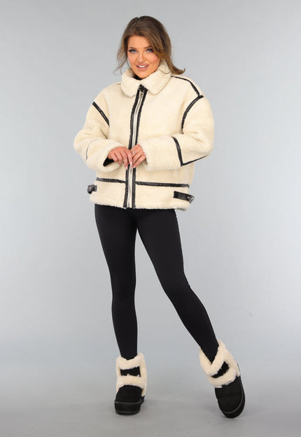 SALE30 Ecru Teddy Jas met Zwarte Details