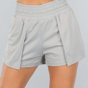 SALE30 Grijs Kort Sportbroekje