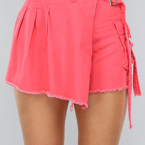 SALE30 Koraal Kleurige Overslag Skort met Gesp Detail