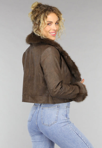 SALE30 Kort Bruin Jasje met Faux Fur Details