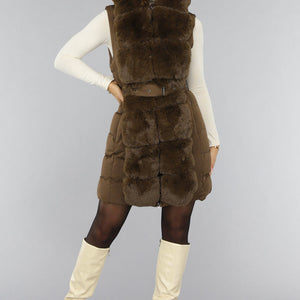 SALE30 Lange Faux Fur Camel Bodywarmer met Riem