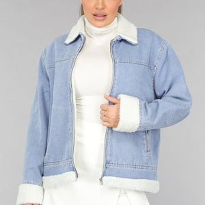 SALE30 Lichtblauw Teddy Spijkerjasje