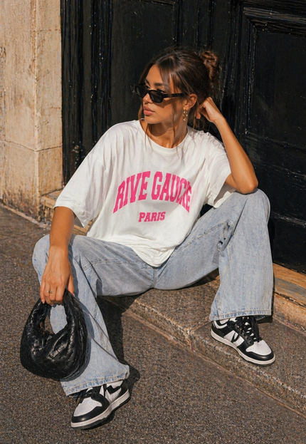 SALE30 Wit Oversized T-Shirt met Roze Tekstprint