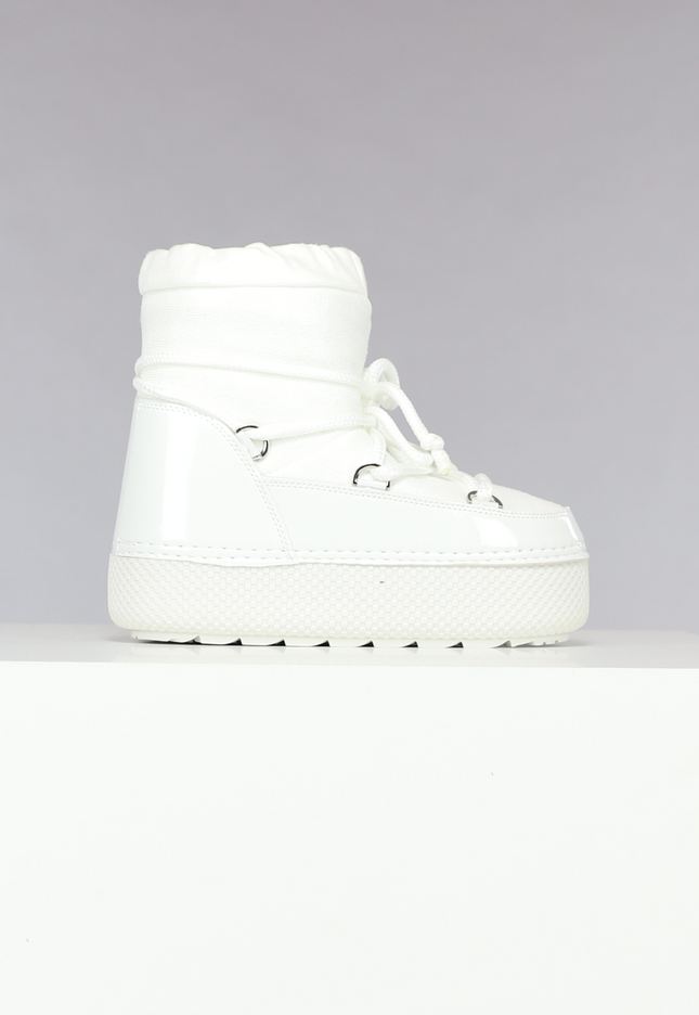 SALE30 Witte Sneeuwlaarzen met Shiny Details