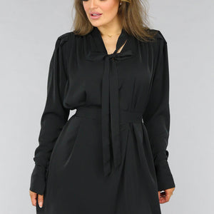 SALE30 Zwart Longsleeve Jurkje met Strikdetail