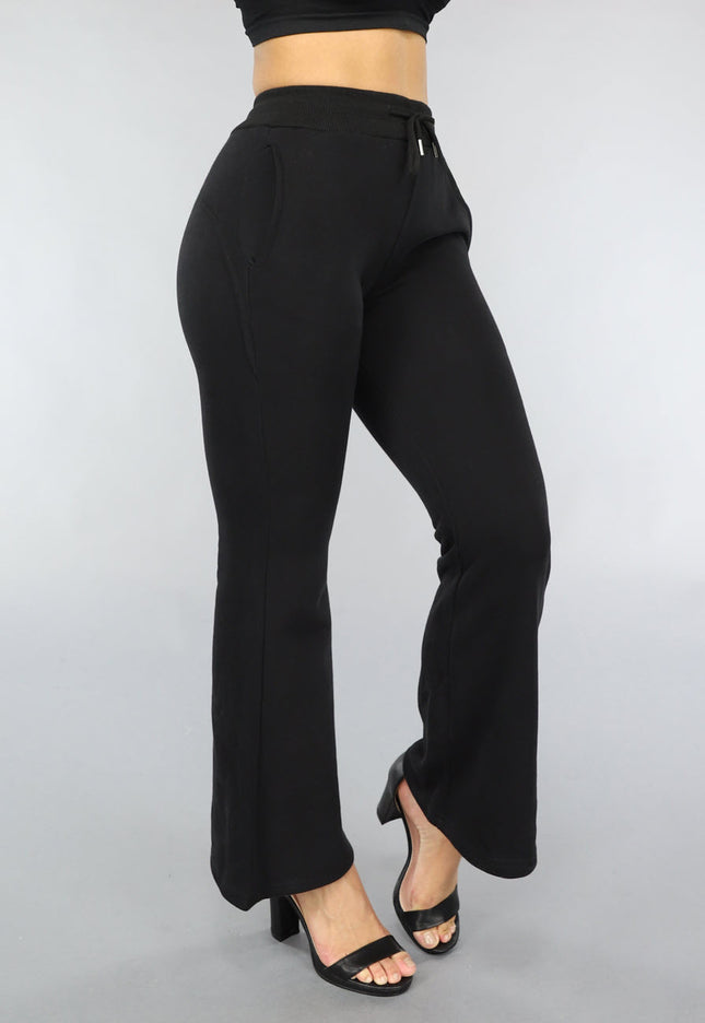 SALE30 Zwarte Jogger met Flair Model