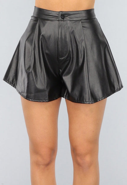 SALE30 Zwarte Lederlook Wijde Geplooide Short