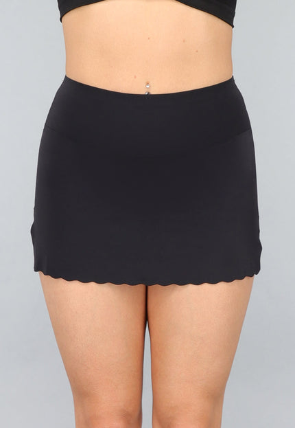 SALE30 Zwarte Naadloze Skort met Geschulpte Rand