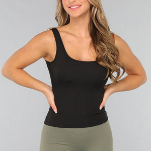 SALE30 Zwarte Rib Tanktop met Pads