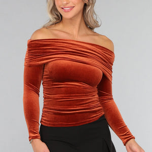 SALE50 Roestbruine Fluwelen Top met Blote Schouders