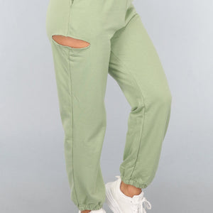 SALE80 Lichtgroene Joggingbroek met Open Detail