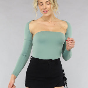 SALE80 Strakke Bandeau Top met Bolero in Salie Groen
