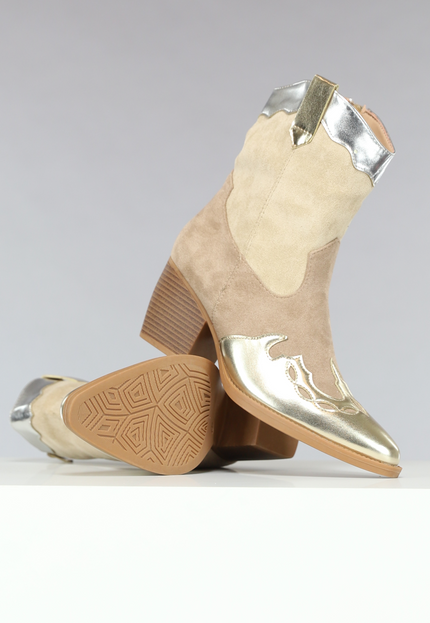 OP=OP.39.S Suèdelook Laarsjes met Gouden en Zilveren Details