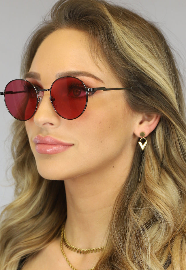 TERUG Gun Metal Klassieke Zonnebril met Rode Glazen