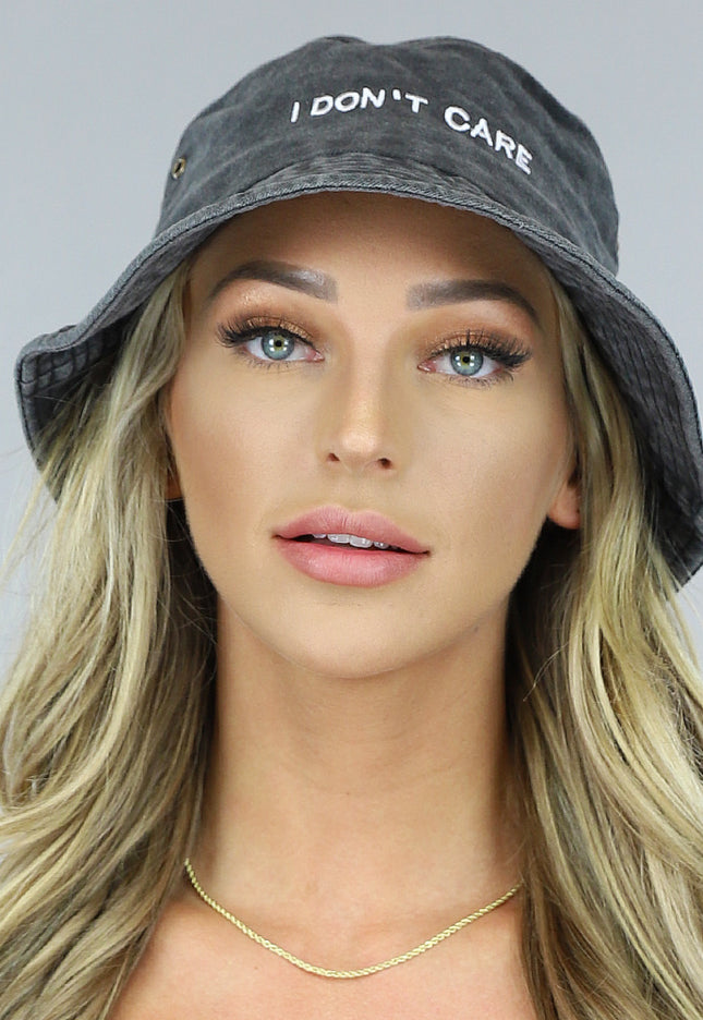 TERUG Zwarte I Don't Care Bucket Hat