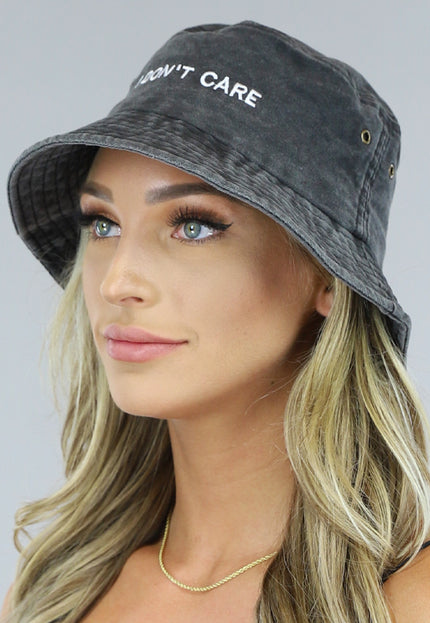 TERUG Zwarte I Don't Care Bucket Hat